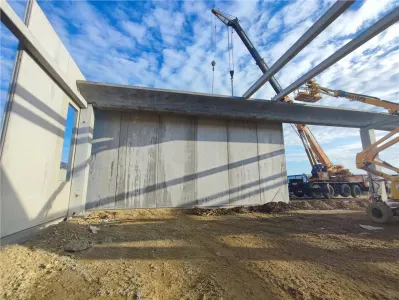 Nou !!! Hala 3000 mp, din structura beton armat/pereti din prefabricate, in Magurele, la sosea asfaltata, aproape centura; cu personalizare fluxuri/instalatii, la cerere, pe baza de comanda ferma; fin - foto 12
