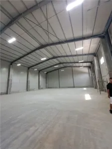 Zona Branesti - Hala 540 mp cu rampa TIR - cazare - foto 2