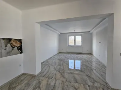 Casa spatioasa cu 3 apartamente de vanzare in Sibiu - foto 2