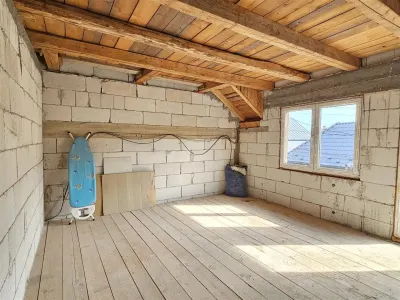 Casa spatioasa cu 2 apartamente zona Lupeni - Sibiu - foto 16