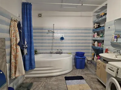 Casa spatioasa cu 2 apartamente zona Lupeni - Sibiu - foto 7