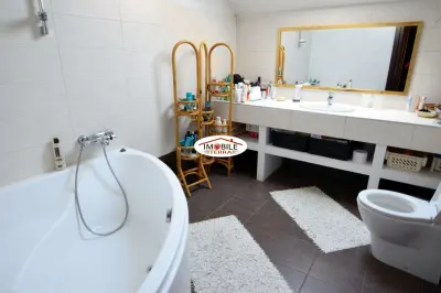 Doua case cu teren 800 mp, zona Trei Stejari - foto 22