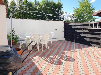 Apartament la vila cu terasa si curte proprie pe Cl. Cisnadiei - foto 13