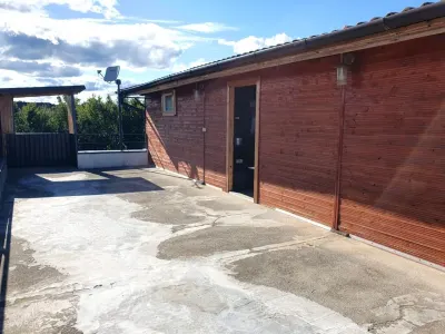 Apartament la vila cu terasa si curte proprie pe Cl. Cisnadiei - foto 16