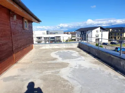 Apartament la vila cu terasa si curte proprie pe Cl. Cisnadiei - foto 23