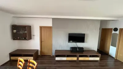 Apartament la vila cu terasa si curte proprie pe Cl. Cisnadiei - foto 5