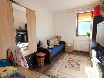 Apartament la vila cu terasa si curte proprie pe Cl. Cisnadiei - foto 10