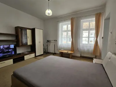 Garsoniera de inchiriat in Sibiu langa Piata Cibin - foto 1
