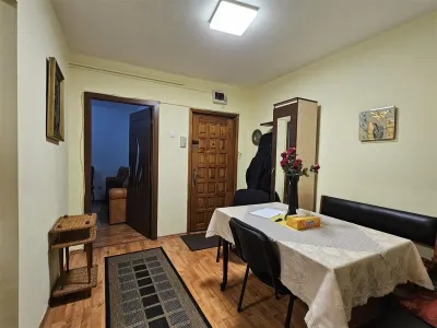 Apartament 3 camere decomandat cu pivnita de vanzare in Vasile Aaron - Sibiu