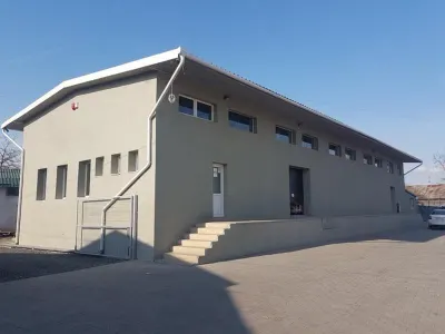 Hala pentru depozitare sau comert de vanzare in Sibiu - foto 1