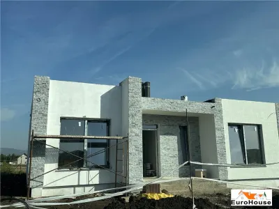 Casa noua de vanzare in Alba Iulia - foto 1
