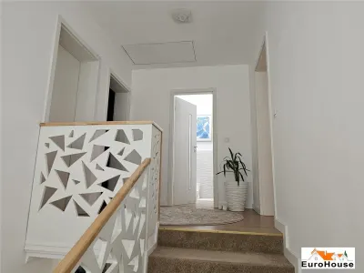 Casa insiruita - colt  de vanzare in Alba Iulia - foto 12
