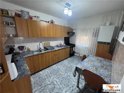 Apartament cu 3 camere de vanzare in Alba Iulia Cetate - foto 11