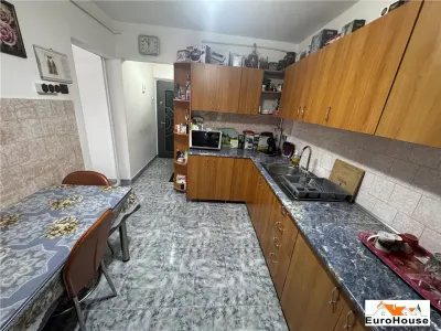 Apartament cu 3 camere de vanzare in Alba Iulia Cetate - foto 13