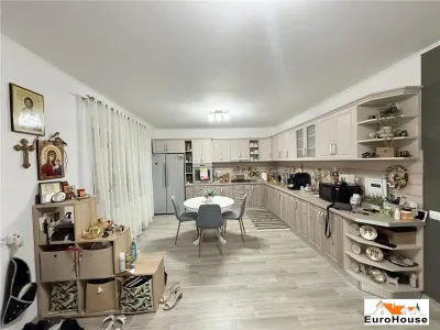 Casa de vanzare in Alba Iulia - foto 2