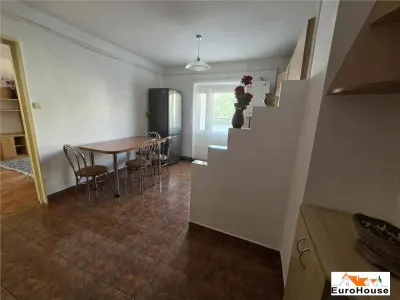 Apartament cu 3 camere de inchiriat in Alba Iulia Cetate - foto 2