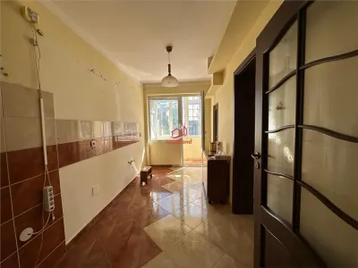 Apartament cu 3 camere, 64 MP, cu Garaj, in Piata Mihai Viteazu, - foto 4