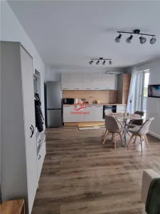 Apartament cu 2 Camere si Terasa panoramica, cu Garaj, la prima inchiriere - foto 3