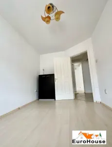 Apartament cu 4 camere de vanzare in Alba Iulia - foto 3