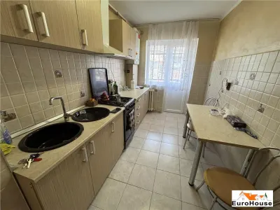 Apartament cu 3 camere de inchiriat in Alba Iulia Cetate - foto 8