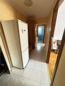 Apartament cu 3 camere de inchiriat in Alba Iulia Cetate - foto 9