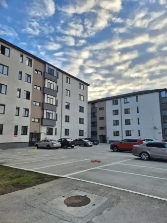 Vând Vând ap.2 camere 58 mp utili, cu loc de parcare propriu - Pitesti