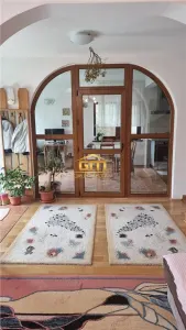Casa in apropiere de Muzeul Satului - foto 2