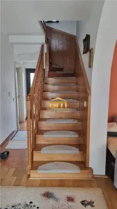 Casa in apropiere de Muzeul Satului - foto 7
