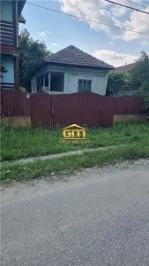 Casă P+E de vanzare in comuna Ionești - teren 932 mp + casă secundară + 3.100 mp teren arabil - foto 3