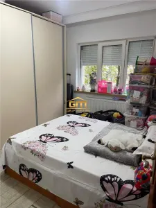 Apartament 3 camere de vanzare - Lenin Sud, etaj 3, decomandat, mobilat - foto 2