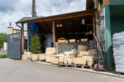 Spațiu comercial cu teren 1.860 mp și vad comercial format-Jiblea Veche, Călimănești - foto 3