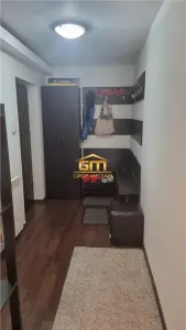 Apartament 3 camere de vanzare - zonă centrală, mobilat și utilat. - foto 5