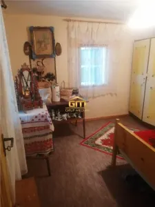 Casă tradițională, cu 12.500 mp teren și anexe gospodărești - Vulturești, județul Olt - foto 5