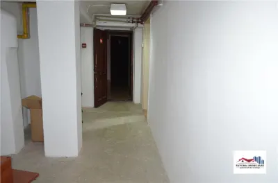 Spatiu pentru Birouri de Inchiriat in Zona Ultracentrala - foto 8