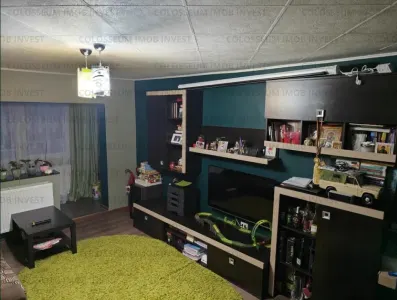 Apartament 2 camere, decomandat - zona Tractorul - Brasov