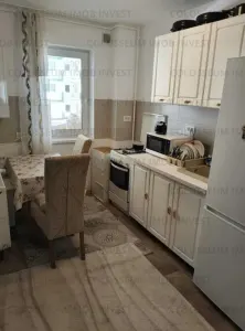 Apartament 2 camere, decomandat - zona Tractorul - foto 4