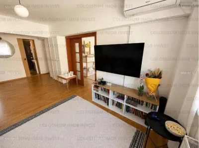 Apartament 4 camere, semidecomandat - zona Tractorul - foto 2