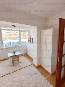 Apartament 4 camere, semidecomandat - zona Tractorul - foto 8