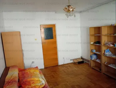 Garsoniera - zona Uzina 2 - foto 1