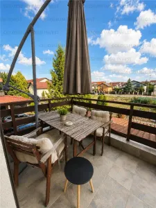 Apartament 3 camere | Terasa 10 mp | Parcare Inclusa | Zona Sanpetru - foto 2