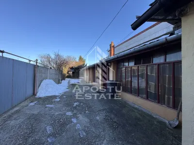 Casa la curte comuna cu 2 familii | 80mp utili | 350 teren | Sagului - foto 6
