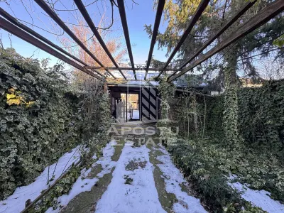 Casa la curte comuna cu 2 familii | 80mp utili | 350 teren | Sagului - foto 9