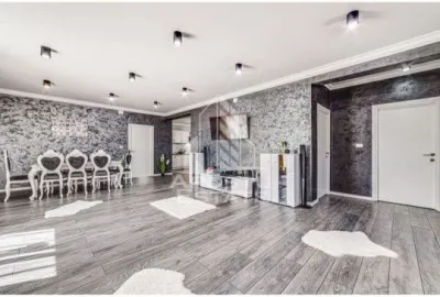 Casa de vanzare in localitatea Zimandcuz, Arad. - foto 3