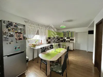 Duplex cu 4 camere si 2 bai complet mobilat si utilat in Giroc. - foto 6