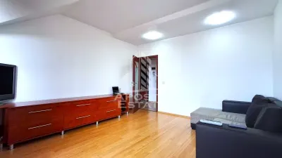 Apartament 2 camere decomandat la mansarda - foto 2