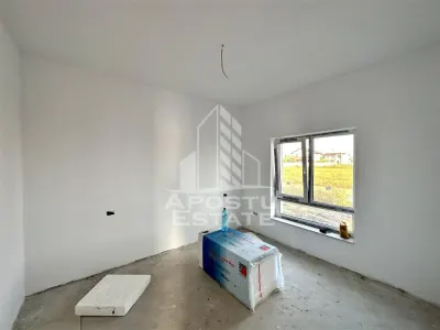 Jumatate de duplex cu 5 camere de vanzare, despartit, Dumbravita - foto 16
