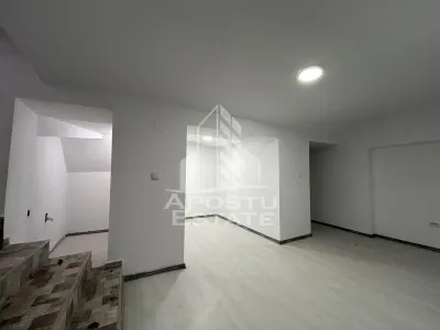 Casa la curte comuna, renovata complet in 2024 in zona Iosefin - foto 11