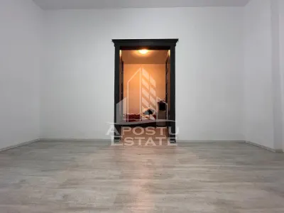 Casa la curte comuna, renovata complet in 2024 in zona Iosefin - foto 4