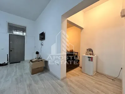 Casa la curte comuna, renovata complet in 2024 in zona Iosefin - foto 5