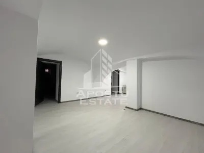 Casa la curte comuna, renovata complet in 2024 in zona Iosefin - foto 9